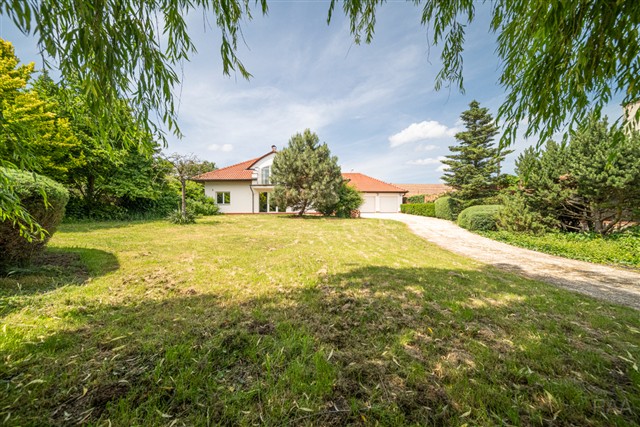 čelní pohled [14/89]