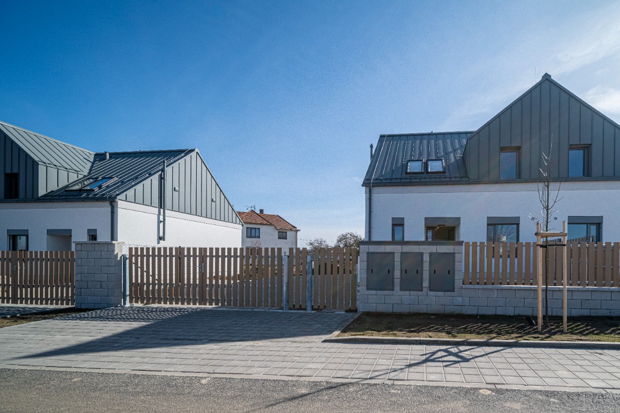 pohled na dům [1/24]